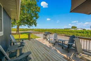 Balkón nebo terasa v ubytování Single Level Vineyard Home | 6 PPL | Pet Friendly