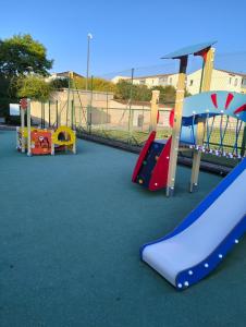 Herní místnost nebo prostor pro děti v ubytování Le Lagon Bleu Bornéo