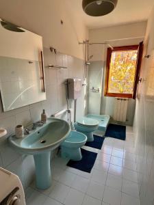 Koupelna v ubytování Maiella Experience - Bilocale in centro e piste sci