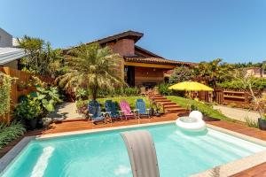 Πισίνα στο ή κοντά στο Casa Aconchegante e Inteligente na Cachoeira