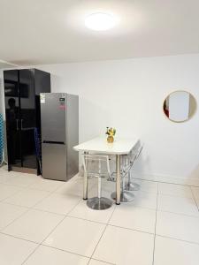 Φωτογραφία από το άλμπουμ του Cozy apartment with a touch of elegance σε Windhoek +2 φωτογραφίες