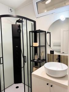 Ένα μπάνιο στο Casa Livia - studio design au coeur de Trouville +16 φωτογραφίες