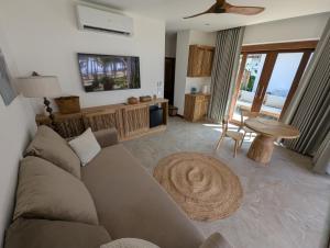 TV a/nebo společenská místnost v ubytování Mint Lotus Resort - Koh Kood