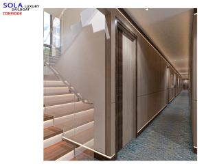 un pasillo con escaleras en un edificio en Sola Dahabiya Nile Cruise Every Monday from Luxor to Aswan 4 nights and Every Friday from Aswan to Luxor 3 nights, en Luxor 5 fotos más