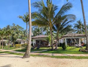 Zahrada ubytování Mint Lotus Resort - Koh Kood