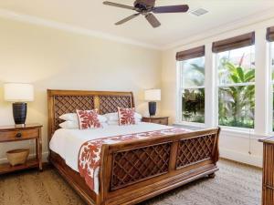 Ένα ή περισσότερα κρεβάτια σε δωμάτιο στο 3BR-3BA Villa, AC, 5 Minute Walk To Poipu Beach +43 φωτογραφίες