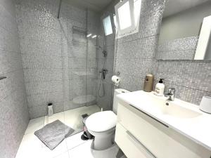 Phòng tắm tại Ático Dio Vista tipo Dúplex con terraza soleada +66 ảnh