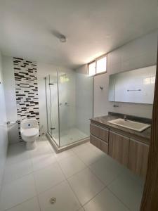 Vannituba majutusasutuses Your ideal stay in Barranquilla awaits +7 fotot