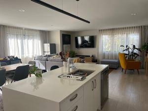 Φωτογραφία από το άλμπουμ του Peaceful house σε Kumeu