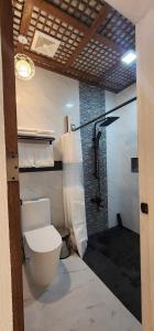 Ένα μπάνιο στο Casa Lily of Hermosa