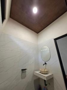 Koupelna v ubytování Mini Village