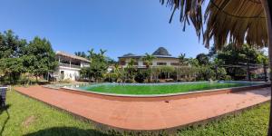 Πισίνα στο ή κοντά στο Homestay Bản Né