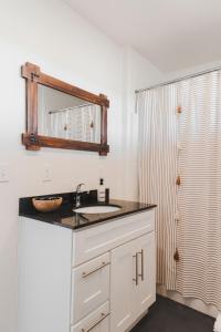 Fotografie z fotogalerie ubytování Joshua Tree Olive Farm - Serenity, Spa, Views v destinaci Joshua Tree + 72 fotografií