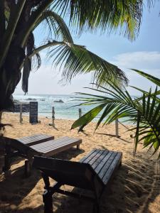 Afbeelding uit fotogalerij van Blue Corals Beach Bungalow in Madihe East