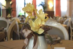 Restaurace v ubytování Hotel Donatella Pinarella + 37 fotografií