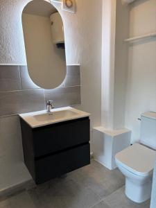 Koupelna v ubytování L'Arbre du voyageur 17 - Grand T1 perché à Mamoudzou centre