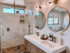 Koupelna v ubytování Romantic Stargazing Escape Starlight Sanctuary + 60 fotografií