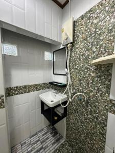 Ένα μπάνιο στο Soi Bang thao 2 Aircon Studio