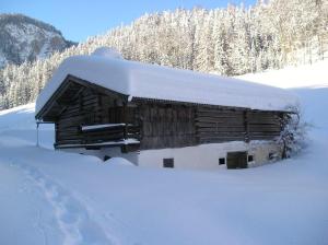 Haus Binderschuster през зимата