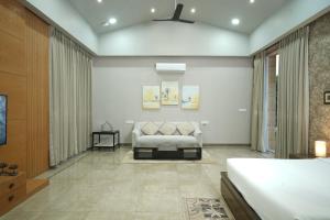 Ένα ή περισσότερα κρεβάτια σε δωμάτιο στο LM Farm a Holiday Villa +28 φωτογραφίες