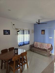 Posezení v ubytování Eco Village - No Alcohol Zone