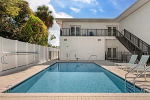 Bazén v ubytování Grant Street Inn, an Ascend Collection Hotel nebo v jeho okolí