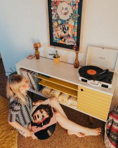 Fotografie z fotogalerie ubytování 5-Acres, Game Room, Views, Spa Starship Aurora v destinaci Yucca Valley