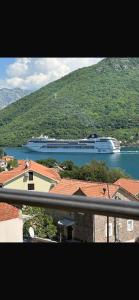 Φωτογραφία από το άλμπουμ του Apartman Herceg Novi Capital σε Kamenari