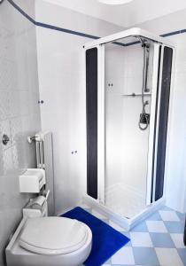 Koupelna v ubytování Antica Quercia + 22 fotografií