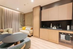 Η κουζίνα ή μικρή κουζίνα στο Marriott Executive Apartments Antalya