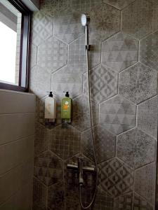 Koupelna v ubytování 冬山好朋友家 D-ong S-han good friend B&B + 14 fotografií