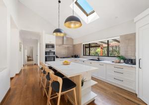 Köök või kööginurk majutusasutuses Whisperwood