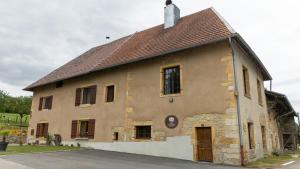 Το κτήριο όπου στεγάζεται  η παραθεριστική κατοικία