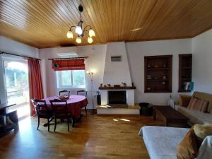 Khu vực ghế ngồi tại Cozy Country house