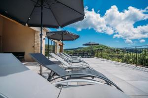 Naturlandskabet i nærheden af villaen