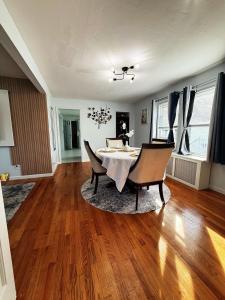 TV a/nebo společenská místnost v ubytování 2 Bedroom Burncoat St Area