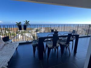 Γενική θέα στη θάλασσα ή θέα στη θάλασσα από  αυτό το διαμέρισμα