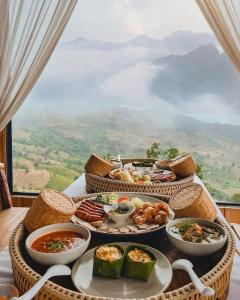 Φαγητό σε αυτό το ξενοδοχείο ή κάπου εκεί κοντά