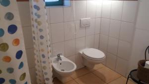 Ένα μπάνιο στο Bülitz33 +9 φωτογραφίες