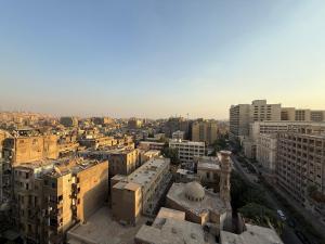 Nespecifikovaný výhled na destinaci Káhira nebo výhled na město při pohledu z apartmánu