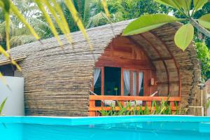 Bazén v ubytování Lagoona Beach Bungalows - Eco Stay nebo v jeho okolí