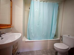 Koupelna v ubytování Con espacio y tranquilo, comodidad máxima para la família - Besiberri 6 + 16 fotografií