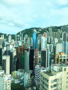 Nespecifikovaný výhled na destinaci Hongkong nebo výhled na město při pohledu z hotelu