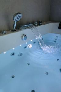 Fotografie z fotogalerie ubytování Maison MUGUET 4 SPA-PARKING-COLMAR v destinaci Wickerschwihr