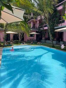 Πισίνα στο ή κοντά στο URALSURF HOUSE