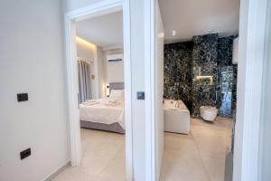 Ένα μπάνιο στο World Luxury Suites Trikala +147 φωτογραφίες
