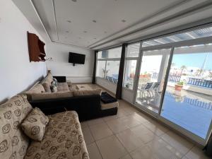 Χώρος καθιστικού στο Monastir duplex with terrace