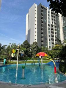 Bazén v ubytování Maya Bay Splashmania Homestay nebo v jeho okolí