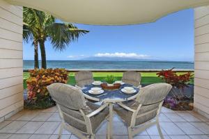 Billede fra billedgalleriet på Kahana Reef 117 · KR 117 Renovated OceanFront 1BD w Ocean Views i Kahana + 42 billeder