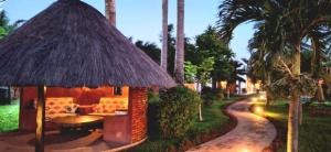 Zahrada ubytování Leo's Beach Hotel - Adults Only